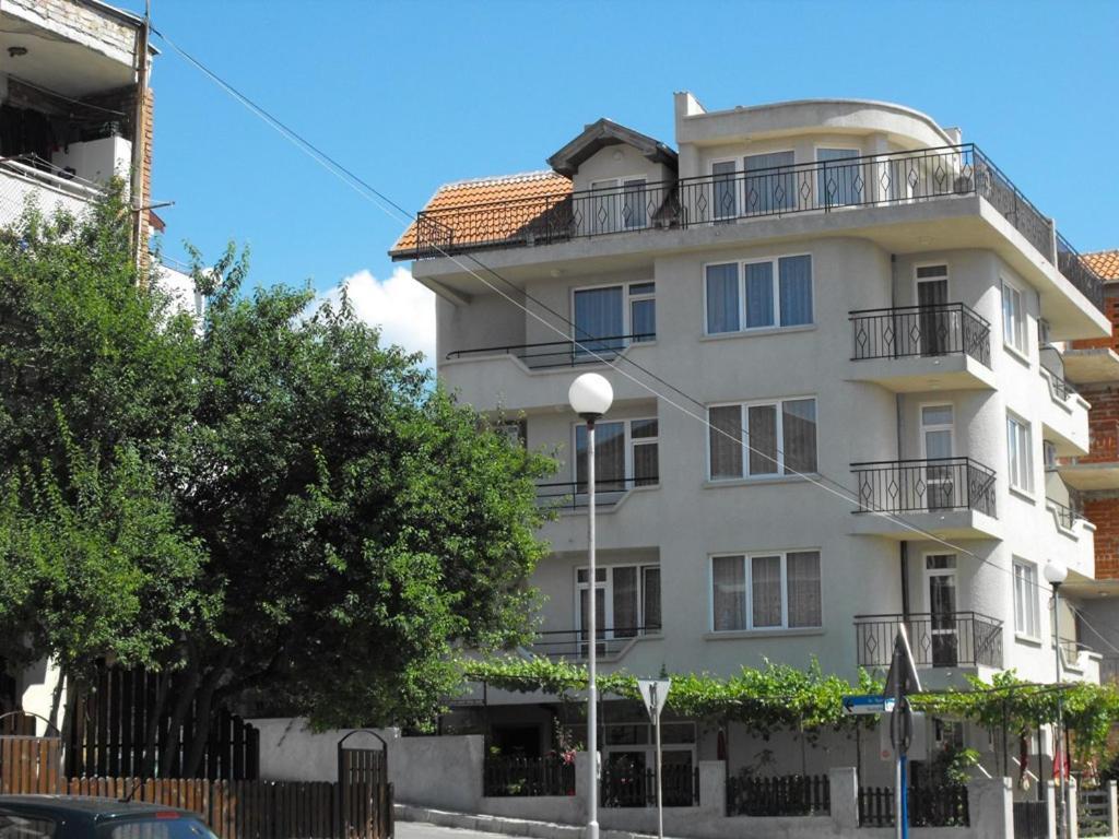 Къща За Гости Каракачанов Sozopol Exteriör bild